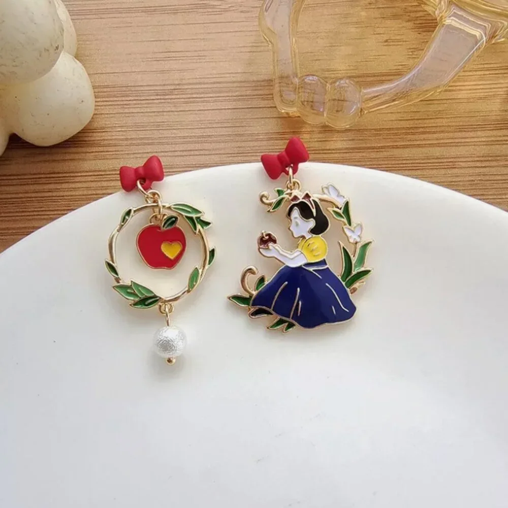 Disney Princess Snow White Cartoon FairyTale Fashion Jewelry Women's Earrings - Picture 4 of 4